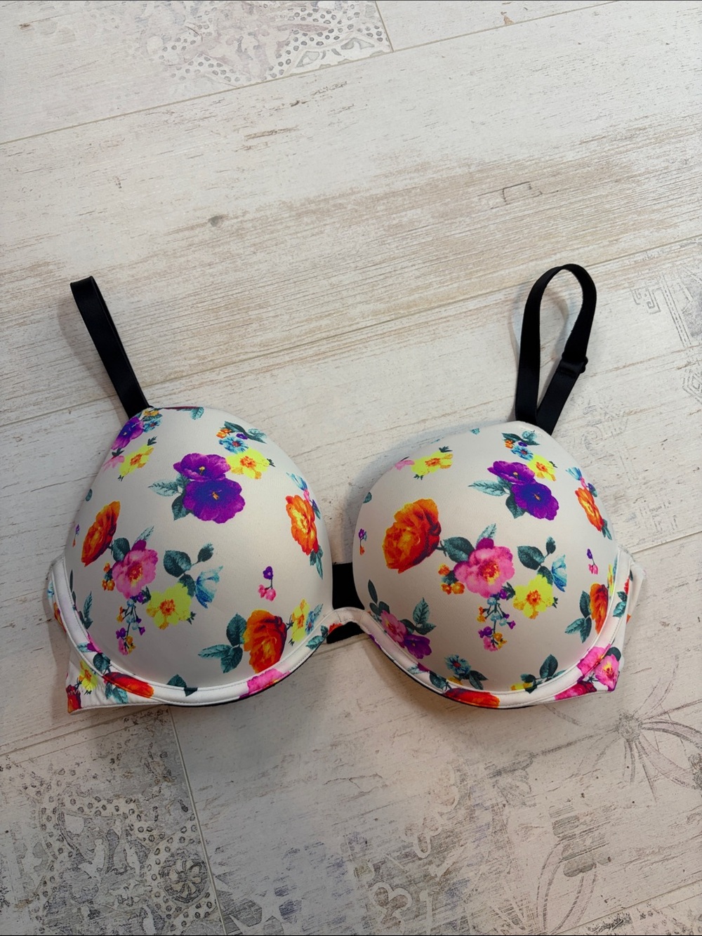 Pink Victorias Secret White Neon Floral Wear Everywhere Super Push-up Bra 36D